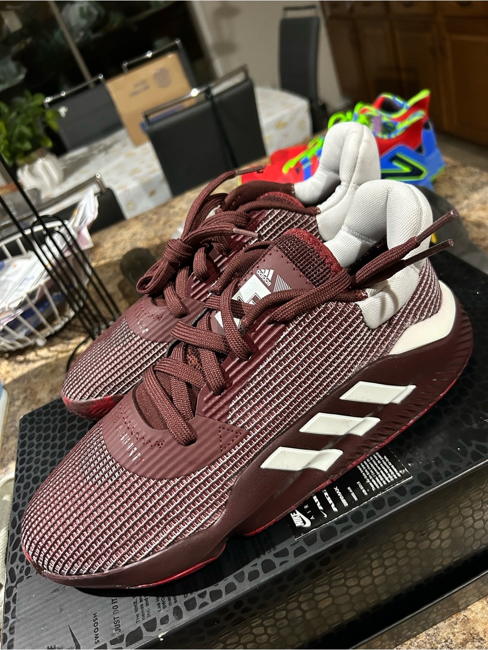 Adidas Pro Bounce 2019 Low Basketball  Shoes Maroon Burgundy Men’s Sz 9.5 No Box